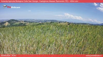 immagine della webcam nei dintorni di Teramo: webcam Castiglione Messer Raimondo