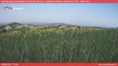 immagine della webcam nei dintorni di Silvi: webcam Castiglione Messer Raimondo