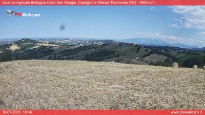 immagine della webcam nei dintorni di Teramo: webcam Castiglione Messer Raimondo