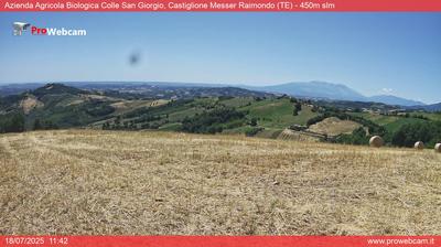 immagine della webcam nei dintorni di Pianella: webcam Castiglione Messer Raimondo