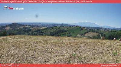 immagine della webcam nei dintorni di Silvi Marina: webcam Castiglione Messer Raimondo