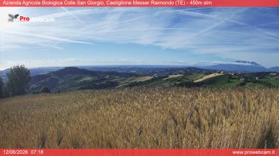 immagine della webcam nei dintorni di Morro d'Oro: webcam Castiglione Messer Raimondo