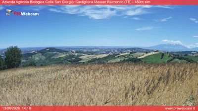 immagine della webcam nei dintorni di Villa Celiera: webcam Castiglione Messer Raimondo