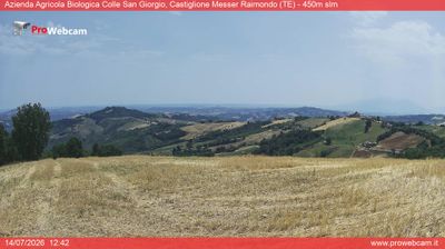 immagine della webcam nei dintorni di Fano Adriano: webcam Castiglione Messer Raimondo