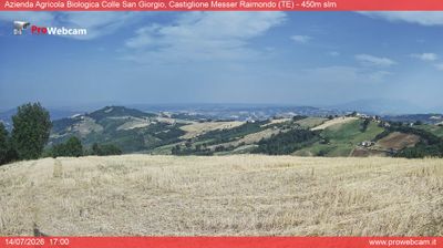 immagine della webcam nei dintorni di Roseto degli Abruzzi: webcam Castiglione Messer Raimondo