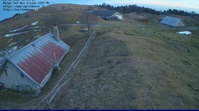 immagine della webcam nei dintorni di Andreis: webcam Pian del Cansiglio