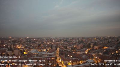 immagine della webcam nei dintorni di Garbagnate Milanese: webcam Seregno