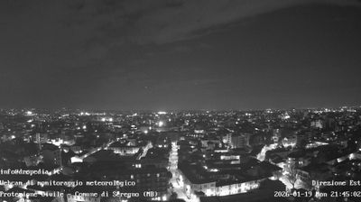 immagine della webcam nei dintorni di Capiago Intimiano: webcam Seregno