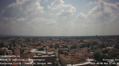 immagine della webcam nei dintorni di Milano San Babila: webcam Seregno