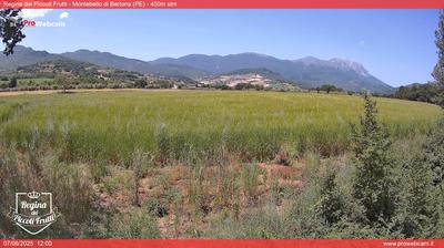 immagine della webcam nei dintorni di Fonte Cerreto: webcam Montebello di Bertona