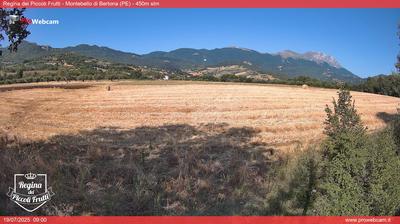 immagine della webcam nei dintorni di Campo Imperatore: webcam Montebello di Bertona