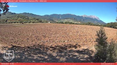 immagine della webcam nei dintorni di Loreto Aprutino: webcam Montebello di Bertona