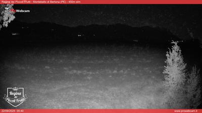 immagine della webcam nei dintorni di Villa Celiera: webcam Montebello di Bertona