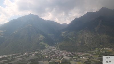 immagine della webcam nei dintorni di Altopiano di Vezzena: webcam Lagundo
