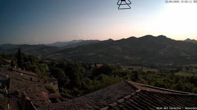 immagine della webcam nei dintorni di Montecalvo in Foglia: webcam Verucchio