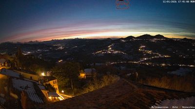 immagine della webcam nei dintorni di Montecalvo in Foglia: webcam Verucchio