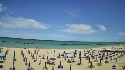 immagine della webcam nei dintorni di Numana: webcam Porto Potenza Picena