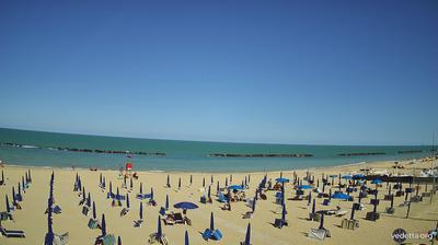 immagine della webcam nei dintorni di Marina Palmense: webcam Porto Potenza Picena