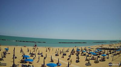 immagine della webcam nei dintorni di Civitanova Marche: webcam Porto Potenza Picena
