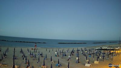 immagine della webcam nei dintorni di Castelfidardo: webcam Porto Potenza Picena