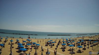 immagine della webcam nei dintorni di Sirolo: webcam Porto Potenza Picena