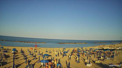 immagine della webcam nei dintorni di Porto San Giorgio: webcam Porto Potenza Picena