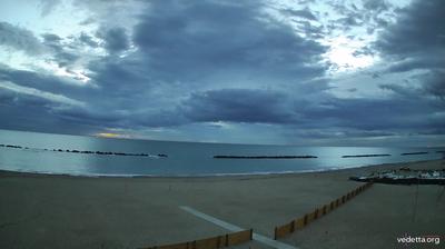 immagine della webcam nei dintorni di Porto San Giorgio: webcam Porto Potenza Picena