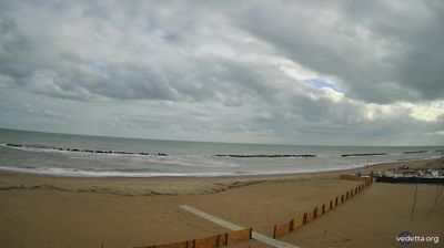 immagine della webcam nei dintorni di Ancona: webcam Porto Potenza Picena