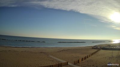 immagine della webcam nei dintorni di Civitanova Marche: webcam Porto Potenza Picena