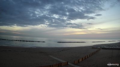 immagine della webcam nei dintorni di Numana: webcam Porto Potenza Picena