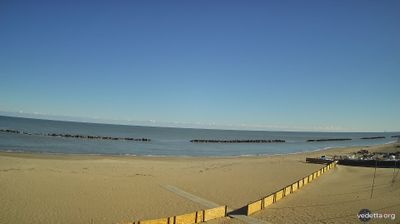 immagine della webcam nei dintorni di Porto San Giorgio: webcam Porto Potenza Picena