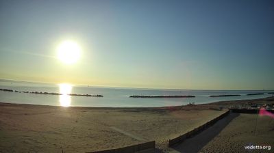 immagine della webcam nei dintorni di Ancona: webcam Porto Potenza Picena