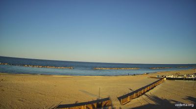 immagine della webcam nei dintorni di Civitanova Marche: webcam Porto Potenza Picena