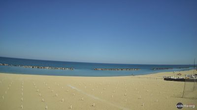 immagine della webcam nei dintorni di Sirolo: webcam Porto Potenza Picena
