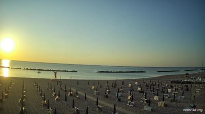 immagine della webcam nei dintorni di Portonovo: webcam Porto Potenza Picena