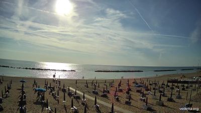 immagine della webcam nei dintorni di Offagna: webcam Porto Potenza Picena