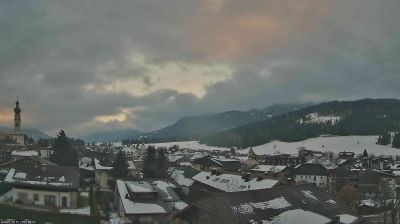 immagine della webcam nei dintorni di Monte Elmo: webcam Villabassa