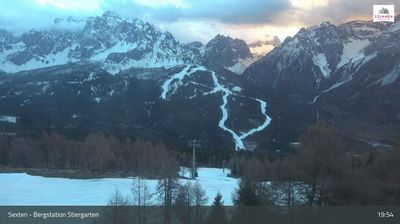 immagine della webcam nei dintorni di Santo Stefano di Cadore: webcam Monte Elmo