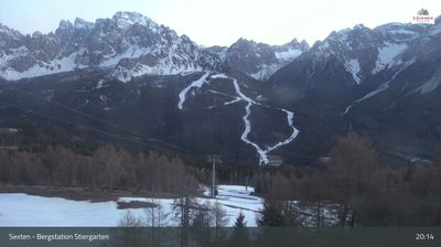 immagine della webcam nei dintorni di San Nicolò di Comelico: webcam Monte Elmo