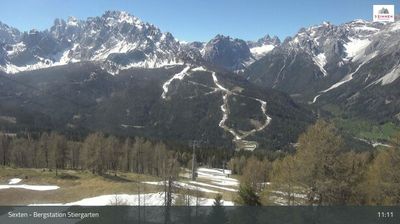 immagine della webcam nei dintorni di Villabassa: webcam Monte Elmo