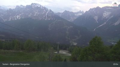 immagine della webcam nei dintorni di Comelico Superiore: webcam Monte Elmo