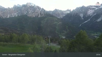 immagine della webcam nei dintorni di Auronzo di Cadore: webcam Monte Elmo