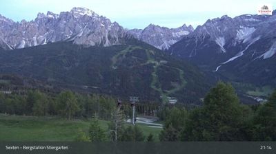 immagine della webcam nei dintorni di San Nicolò di Comelico: webcam Monte Elmo