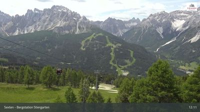 immagine della webcam nei dintorni di Villabassa: webcam Monte Elmo