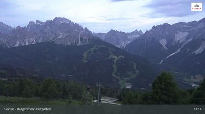 immagine della webcam nei dintorni di Santo Stefano di Cadore: webcam Monte Elmo