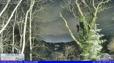 immagine della webcam nei dintorni di Roseto degli Abruzzi: webcam Castelli