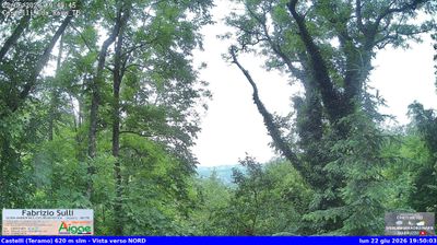 immagine della webcam nei dintorni di Sant'Eusanio Forconese: webcam Castelli