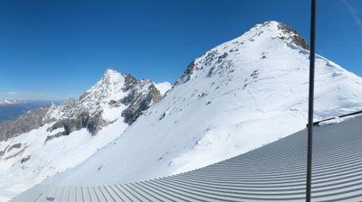 immagine della webcam nei dintorni di Pinzolo: webcam Ghiacciaio Presena