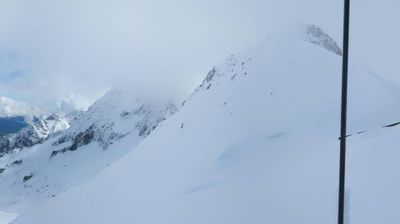 immagine della webcam nei dintorni di Passo Tonale: webcam Ghiacciaio Presena