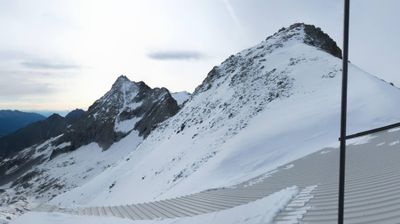 immagine della webcam nei dintorni di Cevo: webcam Ghiacciaio Presena